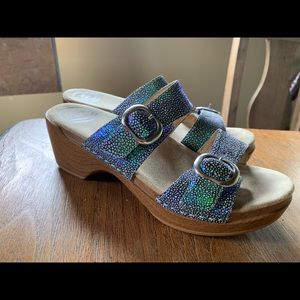 Dansko Iridescent Sophie Sandal Sz. 38